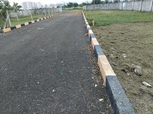  Plot For Sale in Kelambakkam