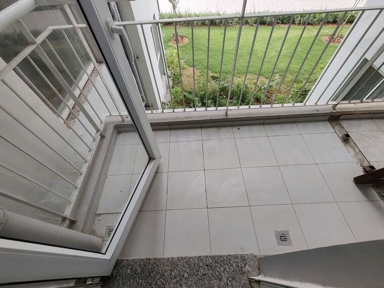 Balcony, vatika-seven-elements 2 Bedroom 1601 Sq.Ft. Apartment In Sector 89a Gurgaon 10532796
