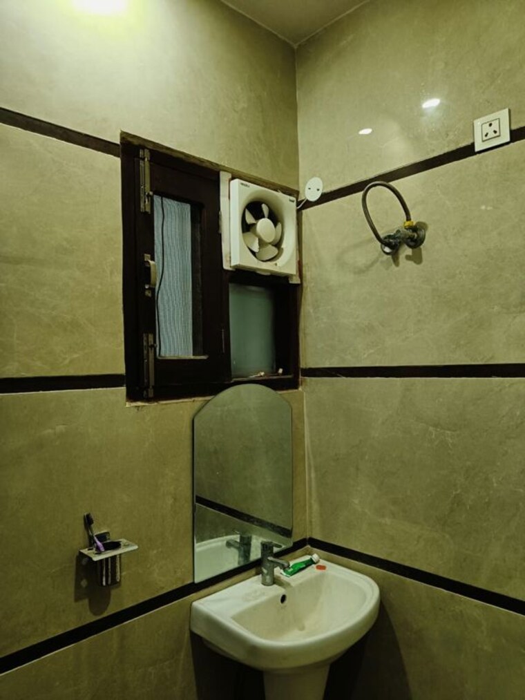 undefined, shiva-enclave-zirakpur 3 Bedroom 2250 Sq.Ft. Apartment In Patiala Road Zirakpur 10540992