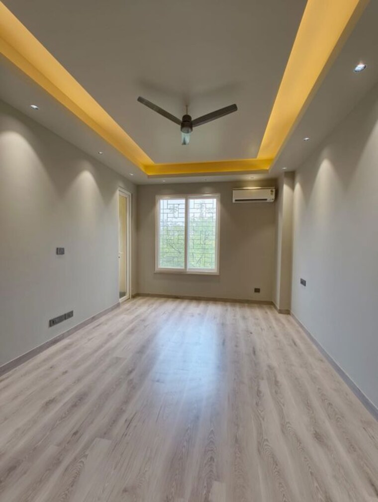 Bedroom, greater kailash i 3 Bedroom 250 Sq.Yd. Builder Floor In Greater Kailash I Delhi 10541032