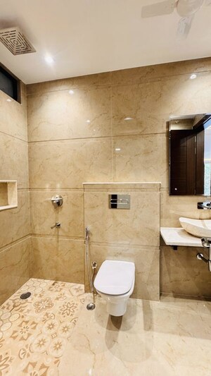 Bathroom in 3 BHK Builder Floor at Ansal Plaza Sector-23, Sector 23 – for Rent