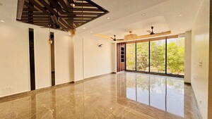 Room in 3 BHK Builder Floor at Ansal Plaza Sector-23, Sector 23 – for Rent