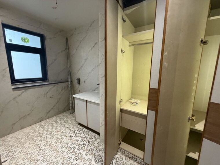 Bathroom, ansal-plaza-sector-23 3 Bedroom 1550 Sq.Ft. Builder Floor In Sector 23 Gurgaon 10541074