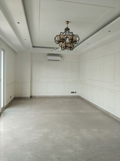 4 BHK + Servant Room Builder Floor For Rent in Jasola