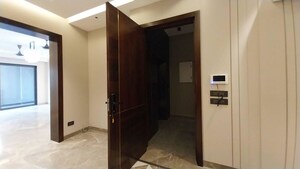 Bathroom in 3 BHK Builder Floor at Alphacorp Gurgaon One 22, Sector 22 – for Rent