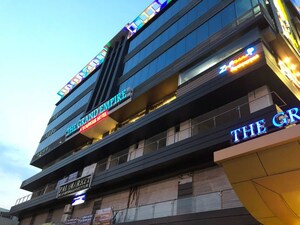  Office Space – Exterior View View at Bailey Road - for Rent