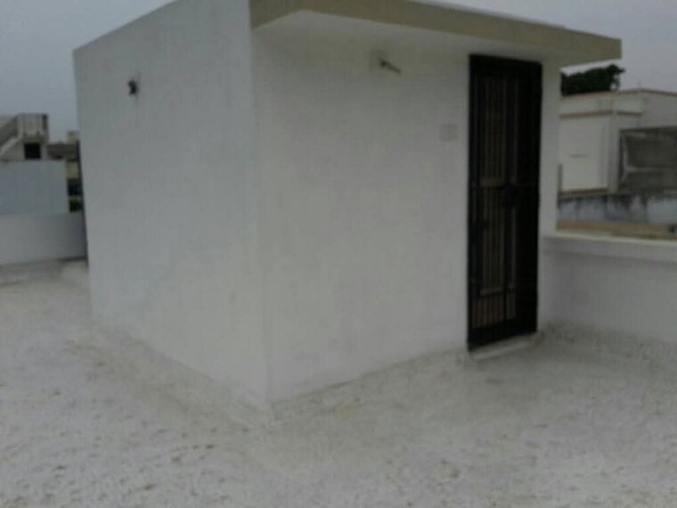 Room, vastrapur 5 Bedroom 325 Sq.Ft. Independent House In Vastrapur Ahmedabad 10541138