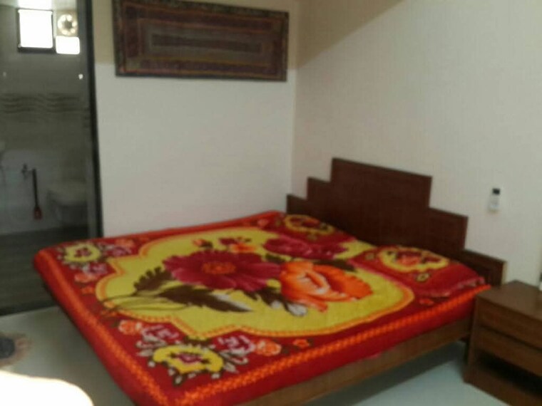 Bedroom, vastrapur 5 Bedroom 325 Sq.Ft. Independent House In Vastrapur Ahmedabad 10541138