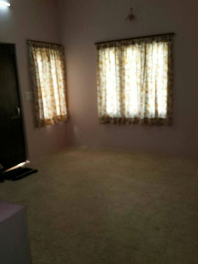 Room, vastrapur 5 Bedroom 325 Sq.Ft. Independent House In Vastrapur Ahmedabad 10541138