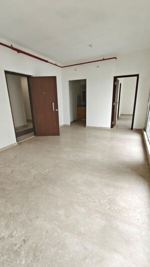 2.5 BHK Apartment For Rent in Omkar Signet, Malad East