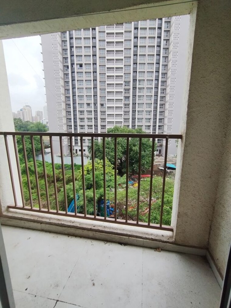 Balcony, ace-courtyard 1 Bedroom 320 Sq.Ft. Apartment In Ghodbunder Road Thane 10541169