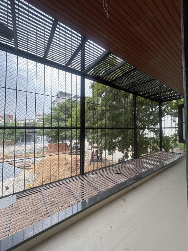 Balcony, sector 21 3 Bedroom 1550 Sq.Ft. Builder Floor In Sector 21 Gurgaon 10541203