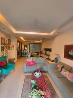 3 BHK + Servant Room 275 Sq.Yd. Builder Floor in Safdarjung Enclave