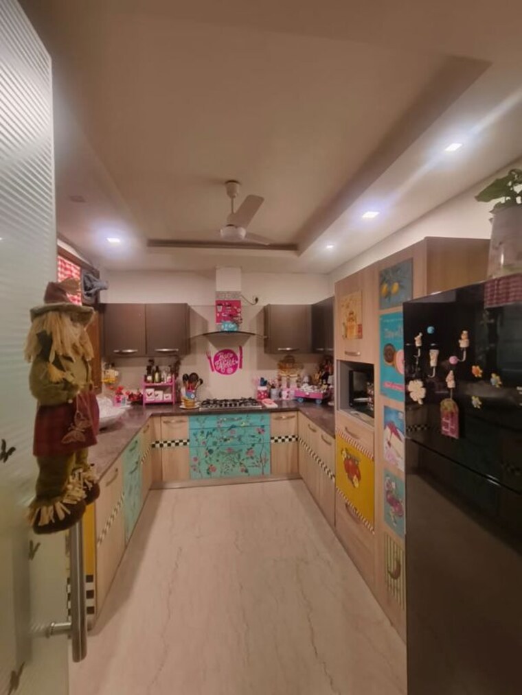 Kitchen, safdarjung enclave 3 Bedroom 275 Sq.Yd. Builder Floor In Safdarjung Enclave Delhi 10541211