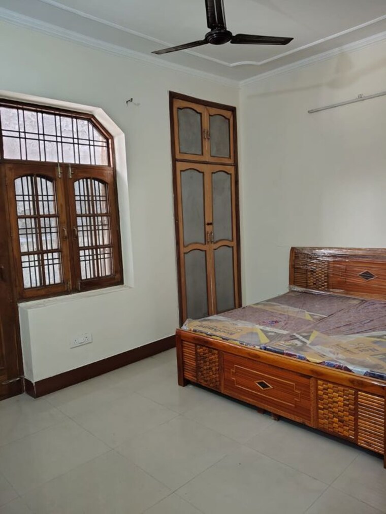 Bedroom, sector 52 3 Bedroom 2000 Sq.Ft. Independent House In Sector 52 Noida 10541235