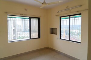 Room in 2 BHK Apartment at Anant Metropolis Insignia Towers, Kasarvadavali – for Rent