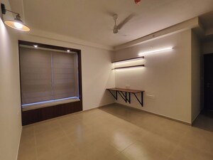 Room in  Apartment at Bhartiya Nikoo Homes Phase 2, Thanisandra Main Road – for Rent