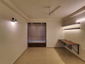 Room in  Apartment at Bhartiya Nikoo Homes Phase 2, Thanisandra Main Road – for Rent