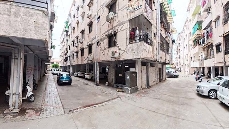 Exterior View, ghatlodia 2 Bedroom 100 Sq.Yd. Apartment In Ghatlodia Ahmedabad 10541305
