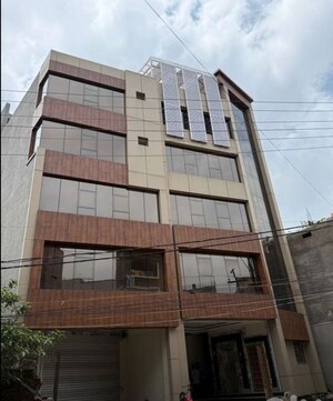  Shop For Rent in Kanka