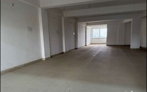 Room in  Shop at Kanka – for Rent