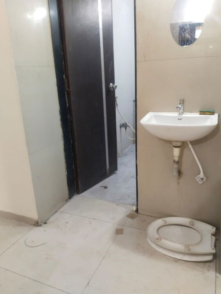 Bathroom, meena-residency-kharghar 2 Bedroom 1200 Sq.Ft. Apartment In Kharghar Navi Mumbai 10541340