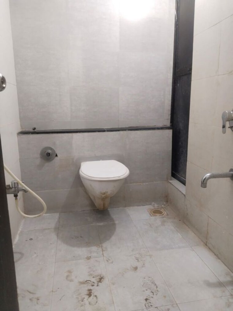Bathroom, meena-residency-kharghar 2 Bedroom 1200 Sq.Ft. Apartment In Kharghar Navi Mumbai 10541340