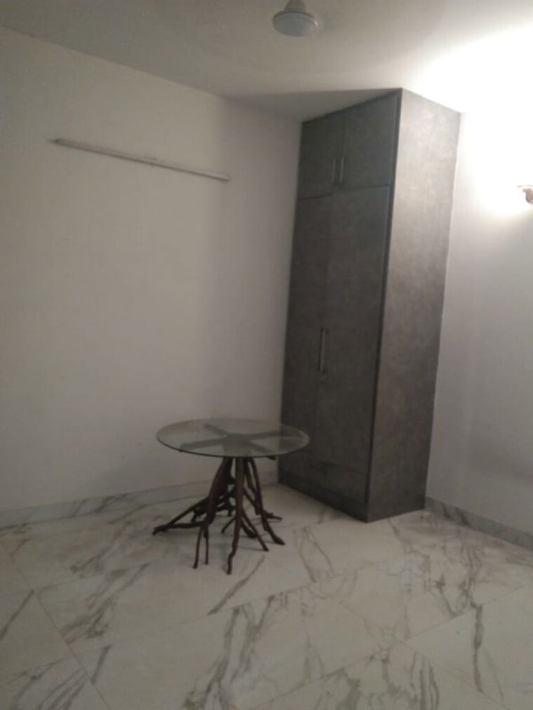 Room, mehrauli 3 Bedroom 1000 Sq.Ft. Builder Floor In Mehrauli Delhi 10540590