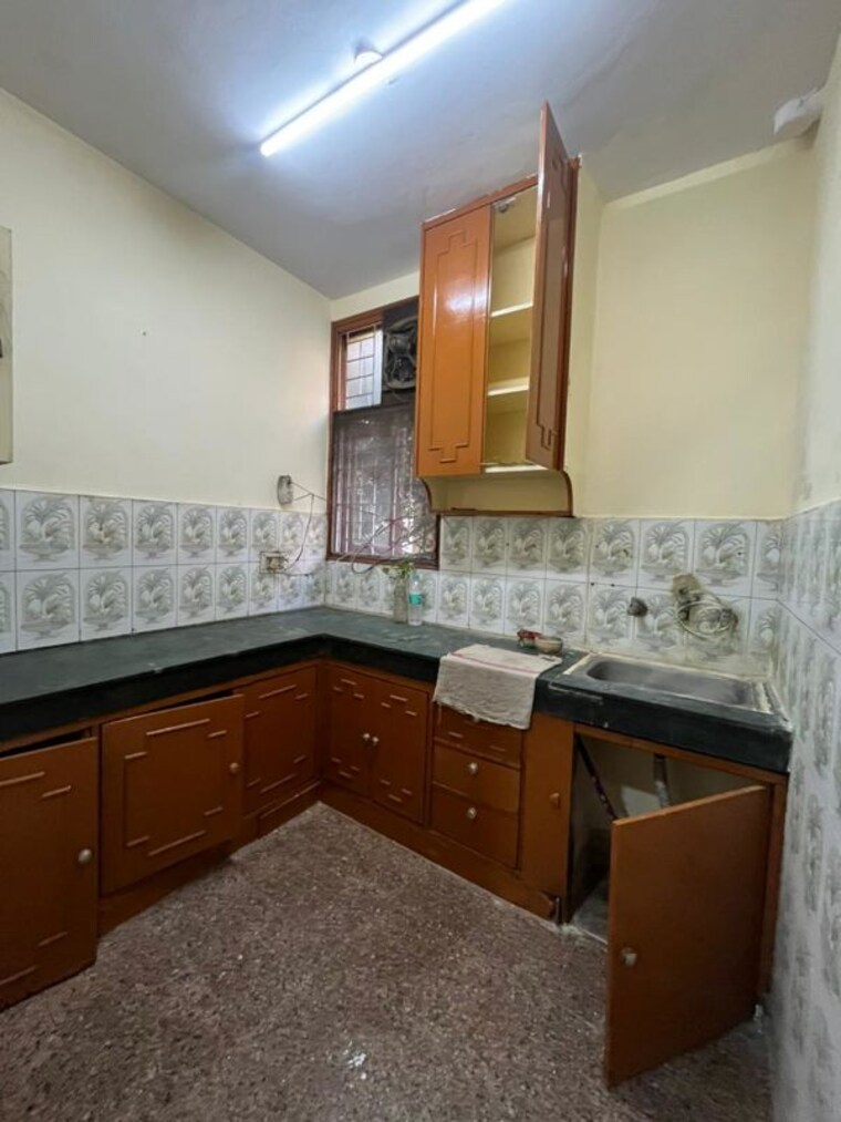 Kitchen, sheikh sarai 2 Bedroom 1300 Sq.Ft. Builder Floor In Sheikh Sarai Delhi 10541348