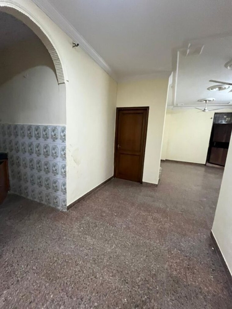 Bathroom, sheikh sarai 2 Bedroom 1300 Sq.Ft. Builder Floor In Sheikh Sarai Delhi 10541348