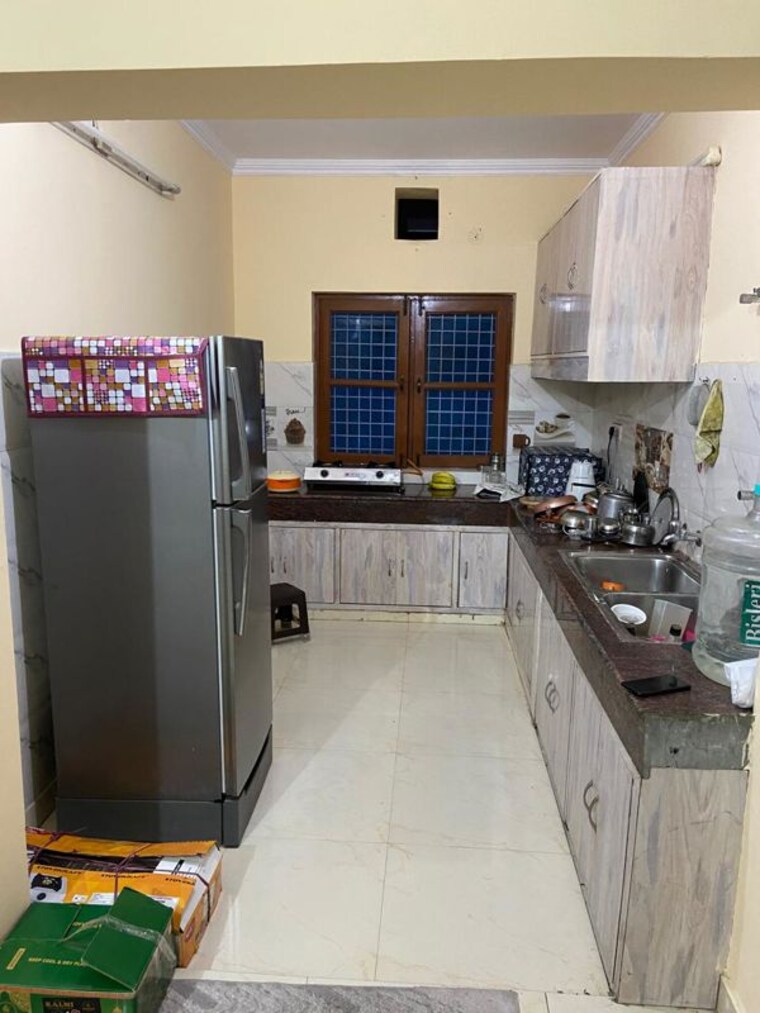 Kitchen, sector 22 2 Bedroom 2200 Sq.Ft. Builder Floor In Sector 22 Gurgaon 10541374