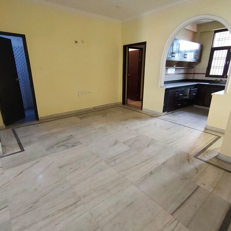  Parking, rwa-apartments-sector-108 3 Bedroom 162 Sq.Mt. Builder Floor In Sector 108 Noida 10541365