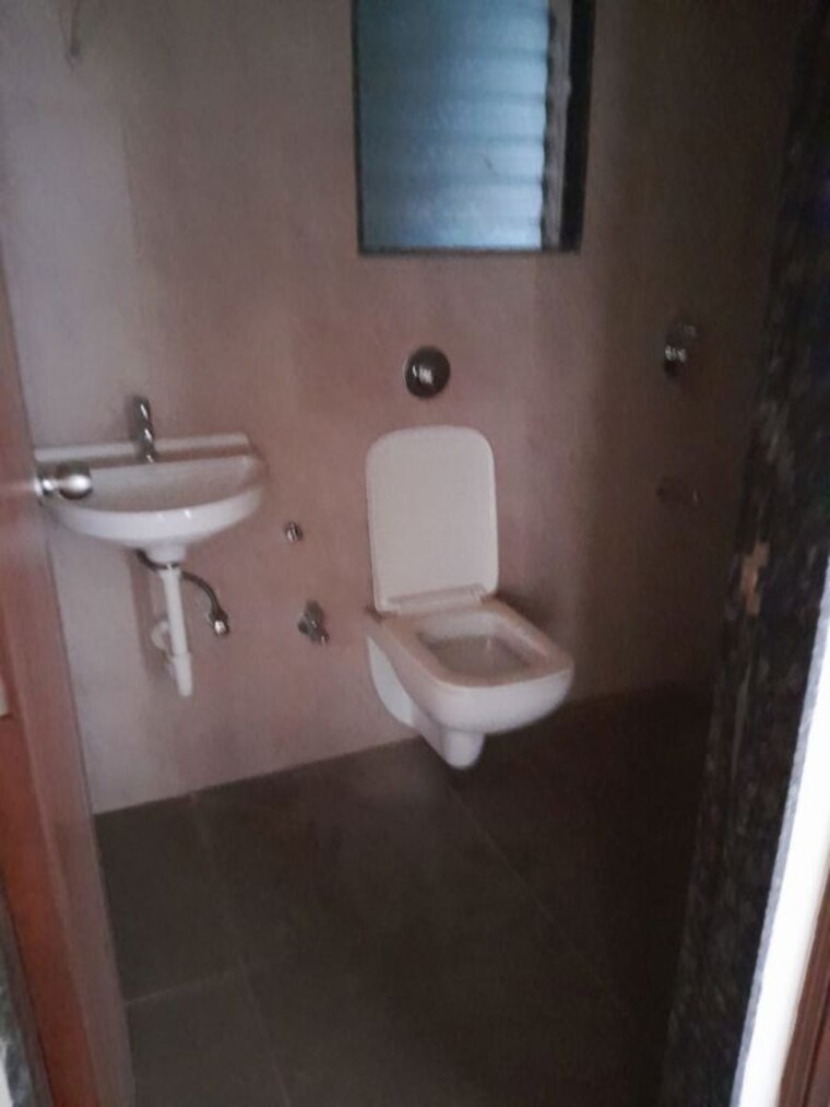 Bathroom, triumph-omkareshwar-chs 2 Bedroom 545 Sq.Ft. Apartment In Borivali East Mumbai 10541360