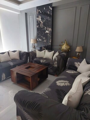 Living Room in 3 BHK Builder Floor at Sector 57 – for Sale