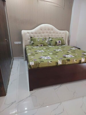 Bedroom in 3 BHK Builder Floor at Sector 57 – for Sale