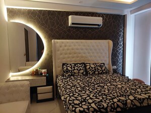 Bedroom in 3 BHK Builder Floor at Sector 57 – for Sale