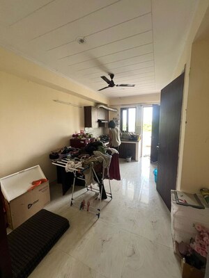 Team Area in 2 BHK Builder Floor at Sector 23 – for Rent