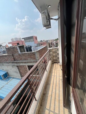 Balcony in 2 BHK Builder Floor at Sector 23 – for Rent