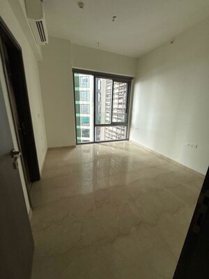 Room in 4 BHK Apartment at Piramal Mahalaxmi, Mahalaxmi – for Rent