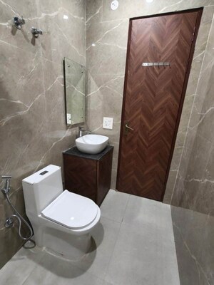 Bathroom in 1 BHK Apartment at Saket – for Rent