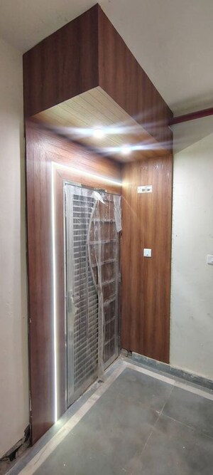 Building Lobby in 3 BHK Apartment at Amrapali Ivory Heights, Amrapali Dream Valley – for Rent