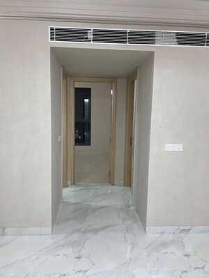 Building Lobby in 3.5 BHK Apartment at M3M Skywalk, Sector 74 – for Rent