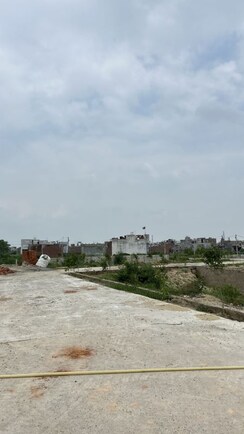 Plot For Sale in Dadri