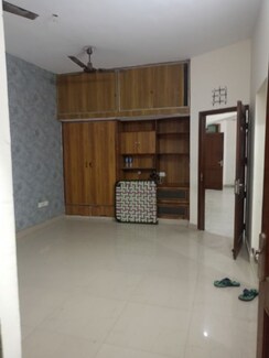 1 BHK + Extra Room Builder Floor For Rent in Ansal Plaza Sector-23