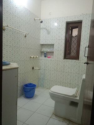 Bathroom in 1 BHK Builder Floor at Ansal Plaza Sector-23, Sector 23 – for Rent