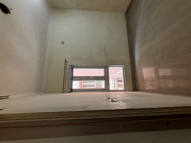 Bathroom, upavp-ganga-yamuna-and-hindon-enclave 2.5 Bedroom 1295 Sq.Ft. Apartment In Pratap Vihar Ghaziabad 10541439