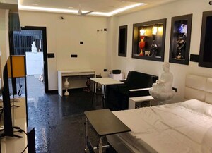 Team Area in 4 BHK Apartment at Supertech Czar Suites, Omicron I Greater Noida – for Rent
