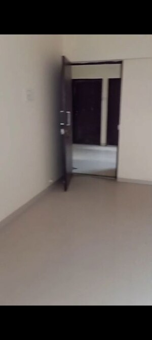 Room in 1 BHK Apartment at Ravi Gaurav Excellency, Mira Road – for Rent