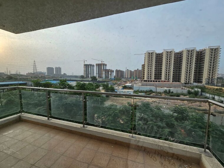 Swimming Pool, shree-vardhman-victoria 3 Bedroom 1950 Sq.Ft. Apartment In Sector 70 Gurgaon 10541539