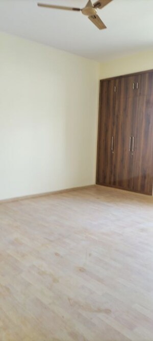 Room in 1 BHK Builder Floor at Pi I And Ii Greater Noida – for Sale